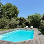 T2, Tres Bien Equipe, Avec Terrasse, Jardin, Et Acces Piscine, Renovation Mars 2026 아파트 *