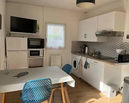 アパート T2, Tres Bien Equipe, Avec Terrasse, Jardin, Et Acces Piscine, Renovation Mars 2026